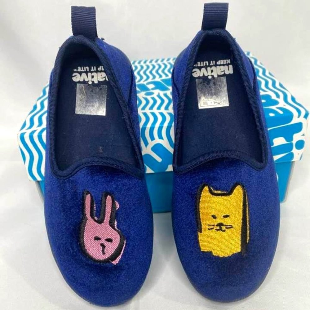 NATIVE Youth sz 11 Malibu Velvet loafers